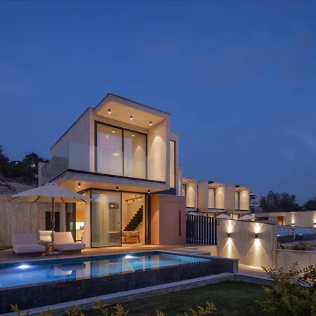 Villa Greenvale Park By Coastalbliss Klorakas