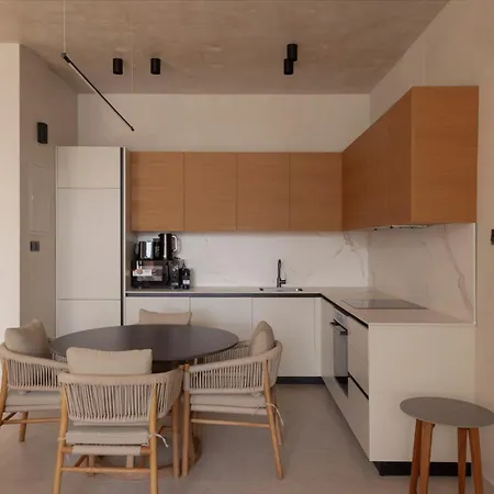 Greenvale Park By Coastalbliss * Klorakas