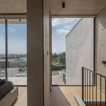 Villa Greenvale Park By Coastalbliss Klorakas