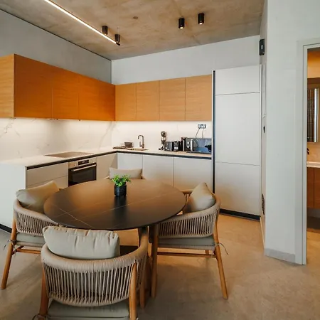 Greenvale Park By Coastalbliss Klorakas