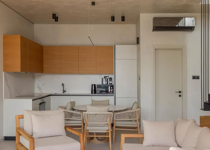 Greenvale Park By Coastalbliss