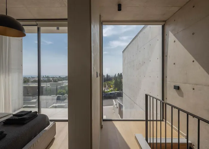 Villa Greenvale Park By Coastalbliss Klorakas