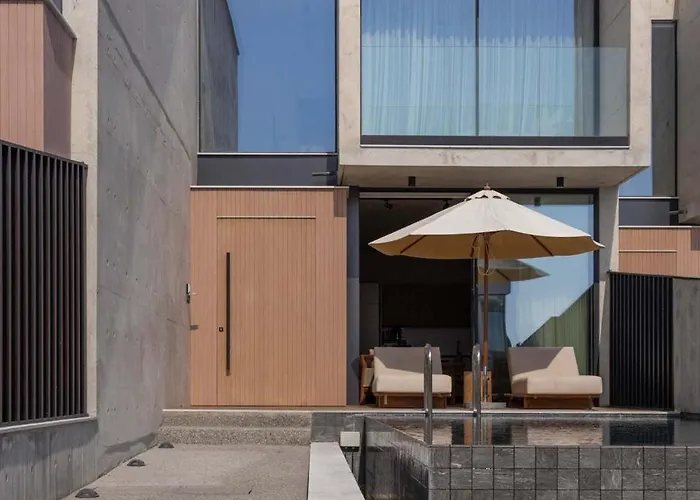 Villa Greenvale Park By Coastalbliss Klorakas