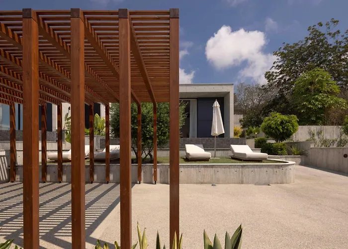 Greenvale Park By Coastalbliss Villa Klorakas