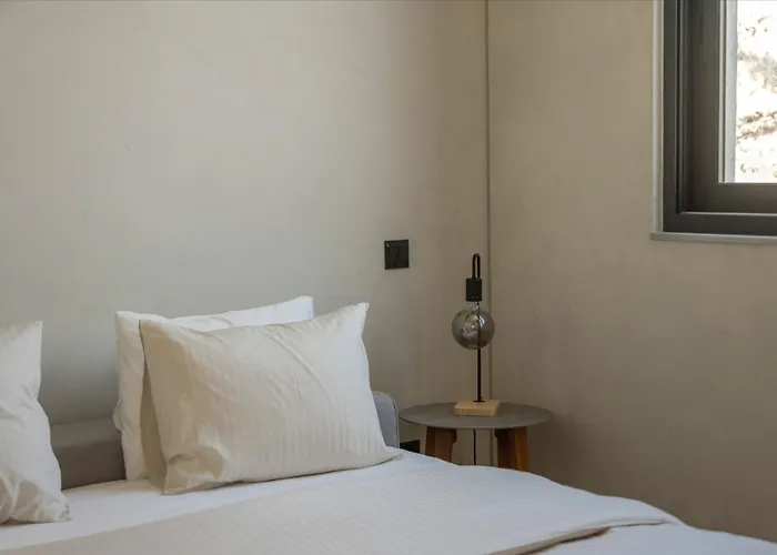 Greenvale Park By Coastalbliss Villa Klorakas