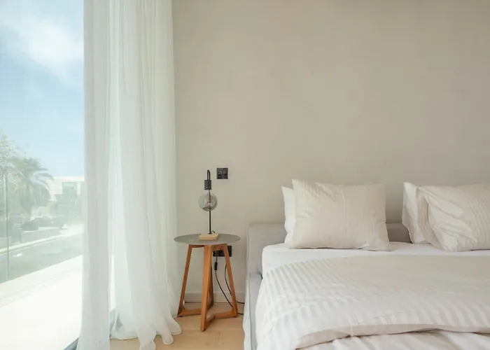 Greenvale Park By Coastalbliss *