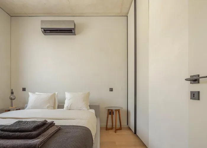 Villa Greenvale Park By Coastalbliss Klorakas